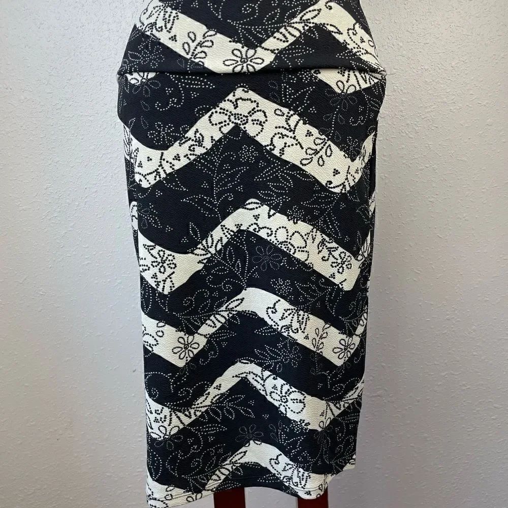 LulaRoe Midi Skirt Size S EUC